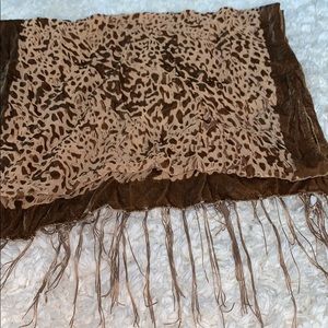 Beautiful velvet cheetah scarf